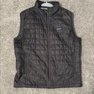 Men’s Patagonia L grey nano-puff vest